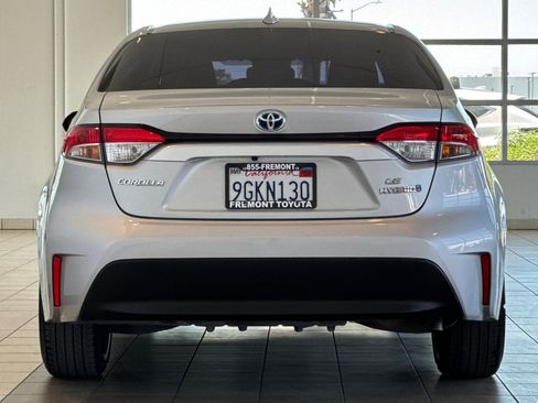 Used 2023 Toyota Corolla LE w/ Carpet Mat Package (TMS) FWD image 5