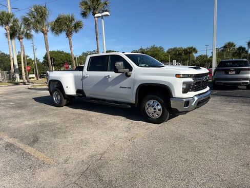 New 2026 Chevrolet Silverado 3500 LT w/ All Star Edition AWD/4WD image 21