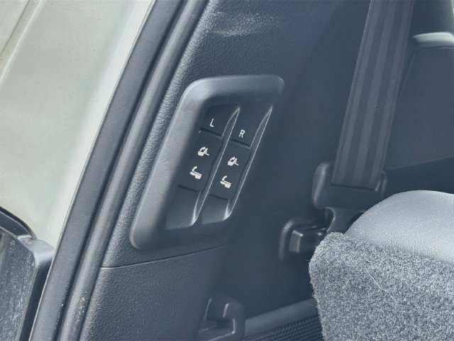Used 2021 Lexus GX 460 Luxury w/ Accessory Package AWD/4WD image 13