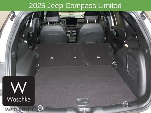 New 2025 Jeep Compass Limited w/ Sun & Sound Group AWD/4WD image 18