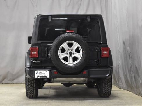 Used 2020 Jeep Wrangler Sport S image 8