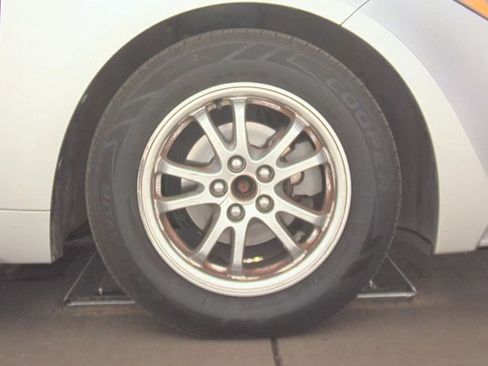 Used 2020 Toyota Corolla LE FWD image 18