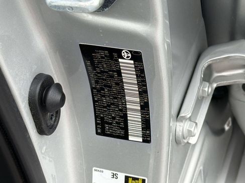 Used 2025 Toyota Corolla LE FWD image 27