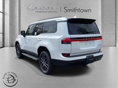 New 2026 Lexus GX 550 w/ Cold Area Package AWD/4WD image 6