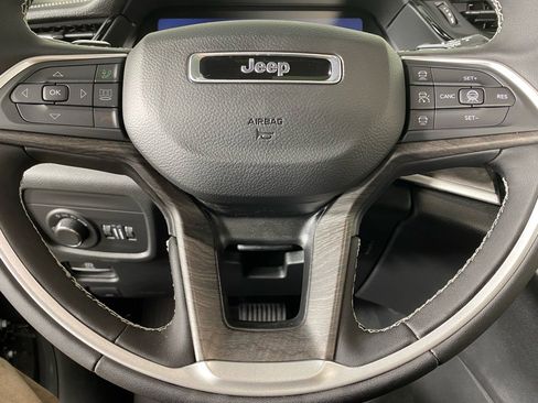New 2026 Jeep Grand Cherokee Altitude AWD/4WD image 3