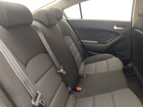 Used 2017 Kia Forte LX FWD image 19
