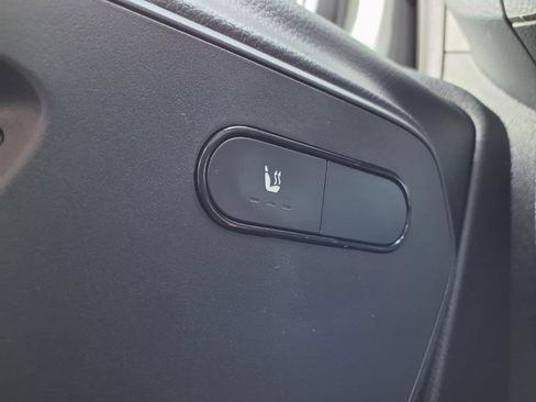 Used 2025 Mercedes-Benz Sprinter 2500 image 17