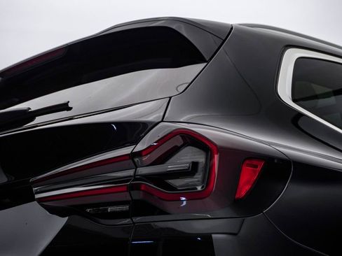 Used 2024 BMW X3 xDrive30i w/ Premium Package image 13