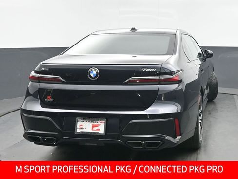 Used 2023 BMW 760i xDrive w/ Executive Package AWD/4WD image 4