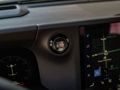 Used 2026 Lexus GX 550 image 75