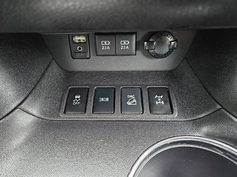 Used 2017 Toyota Highlander XLE image 26