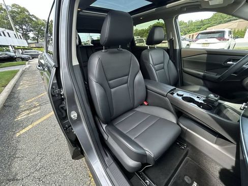 Certified 2023 Nissan Rogue SV w/ SV Premium B Package AWD/4WD image 25
