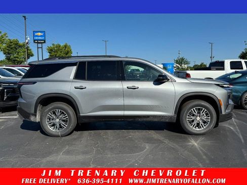 New 2026 Chevrolet Traverse LT w/ LPO, Floor Liner Package AWD/4WD image 1