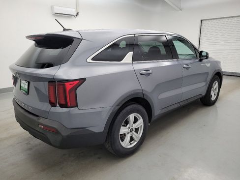 Used 2022 Kia Sorento LX FWD image 10