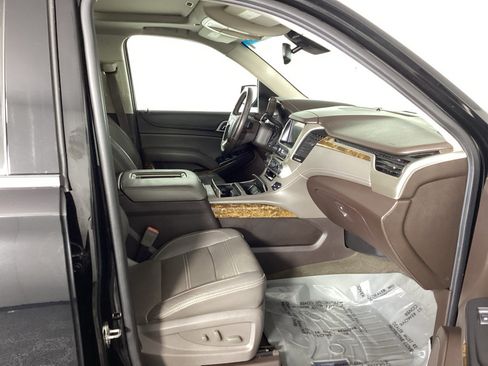 Used 2016 GMC Yukon Denali w/ Open Road Package AWD/4WD image 10