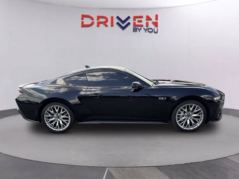 Used 2024 Ford Mustang GT Premium RWD image 3