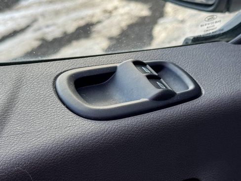 Used 2023 Ford E-Transit Low Roof image 21