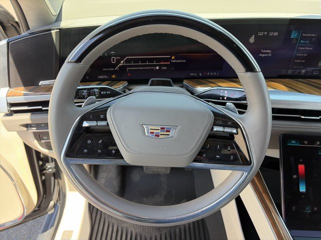 Used 2025 Cadillac Escalade ESV Sport Platinum AWD/4WD image 24