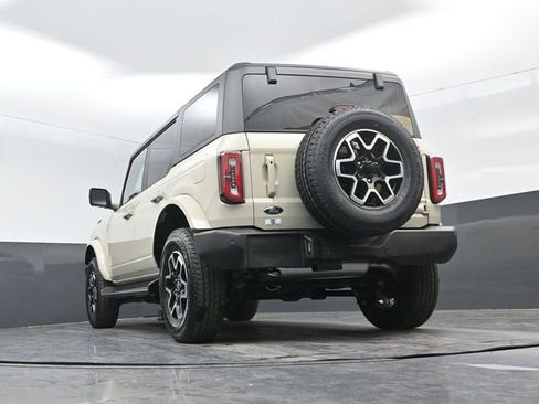 New 2025 Ford Bronco Outer Banks image 18