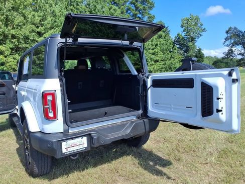 Used 2024 Ford Bronco Outer Banks AWD/4WD image 22