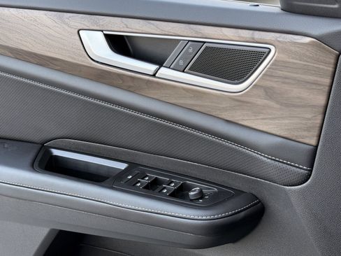 New 2026 Volkswagen Atlas SE image 18