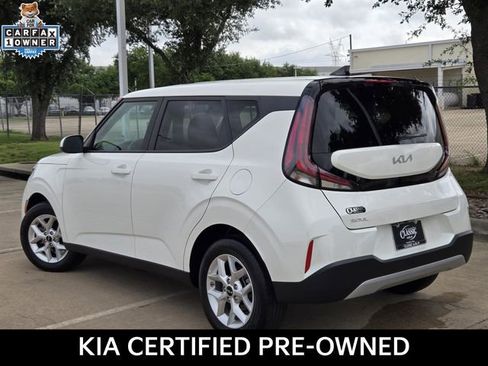 Certified 2025 Kia Soul LX FWD image 4