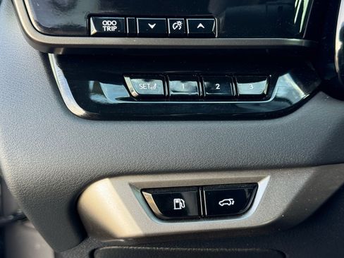 Used 2023 Lexus RX 350h w/ Accessory Package (Z1) image 19