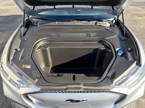 Used 2022 Ford Mustang Mach-E Select image 25