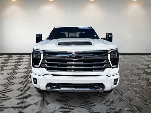 Certified 2025 Chevrolet Silverado 2500 High Country w/ Technology Package image 9