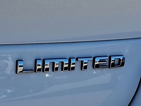 Used 2023 Jeep Grand Cherokee L Limited w/ Trailer Tow Group (B) image 30