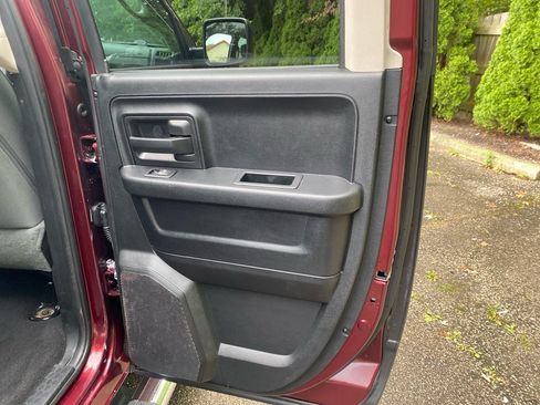 Used 2016 RAM 1500 Express AWD/4WD image 21