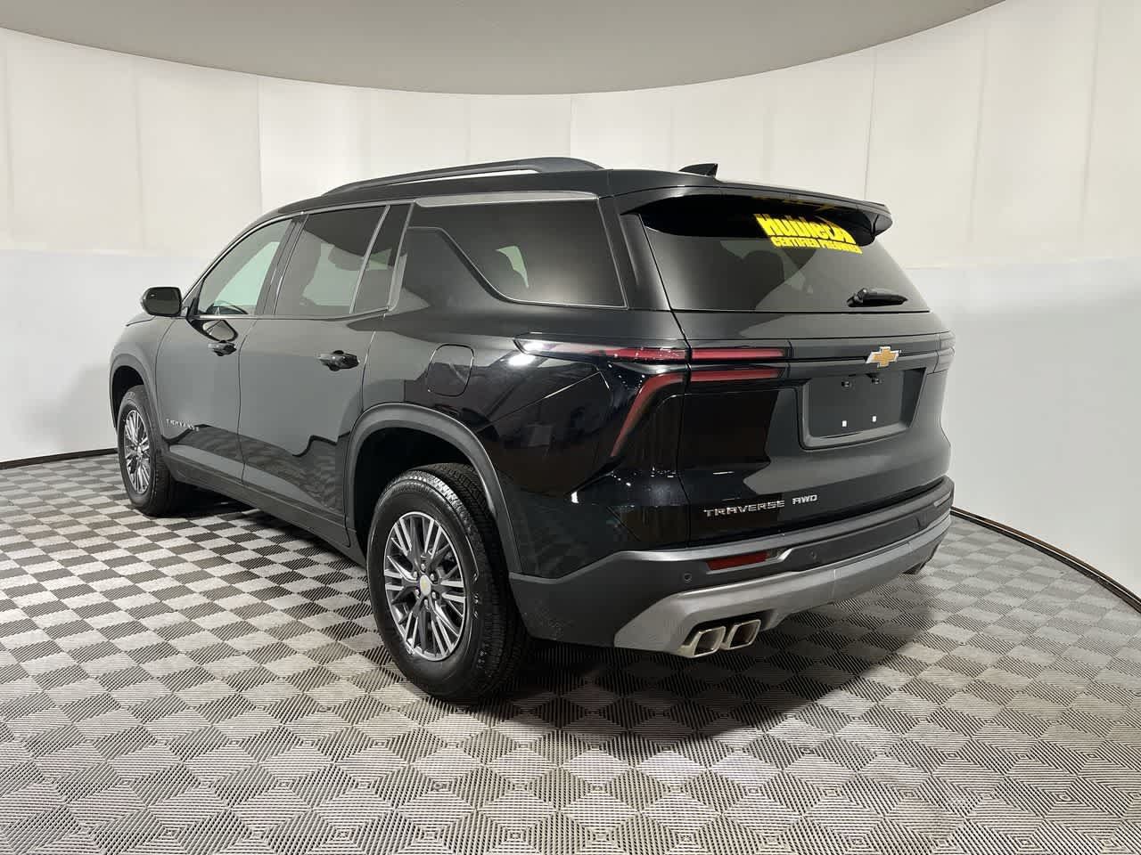 Used 2026 Chevrolet Traverse LT AWD/4WD image 6