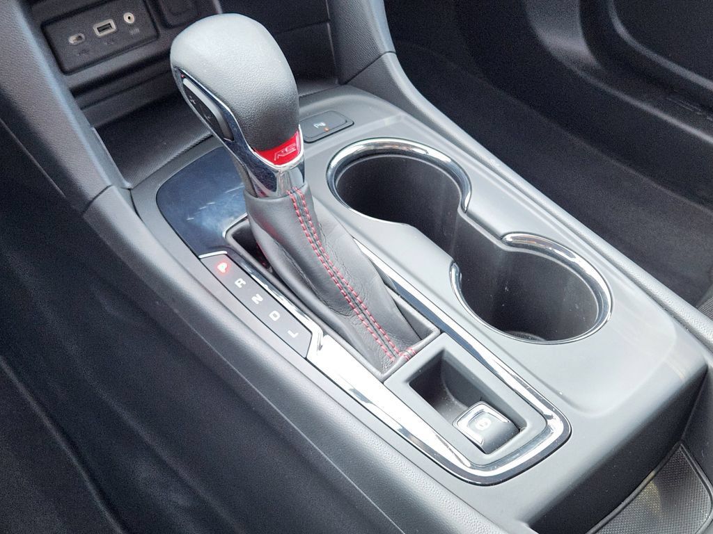 Certified 2023 Chevrolet Equinox RS FWD image 20