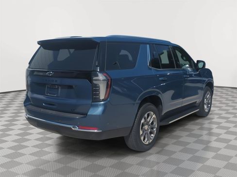 Used 2025 Chevrolet Tahoe LT w/ Comfort Package AWD/4WD image 5