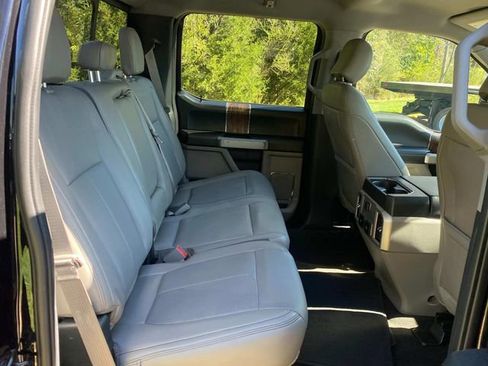 Used 2020 Ford F150 Lariat image 35