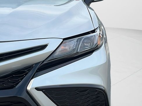 Used 2024 Toyota Camry SE FWD image 23