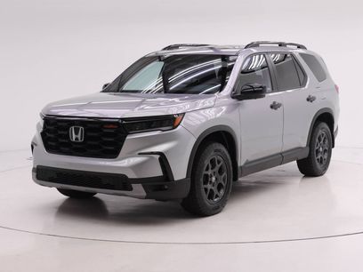 Certified 2025 Honda Pilot TrailSport
