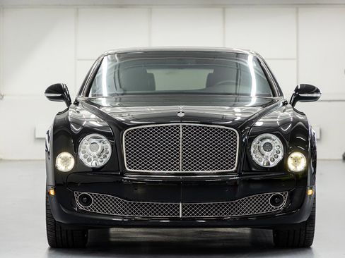 Used 2016 Bentley Mulsanne RWD image 7