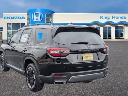 New 2026 Honda Pilot Touring image 8