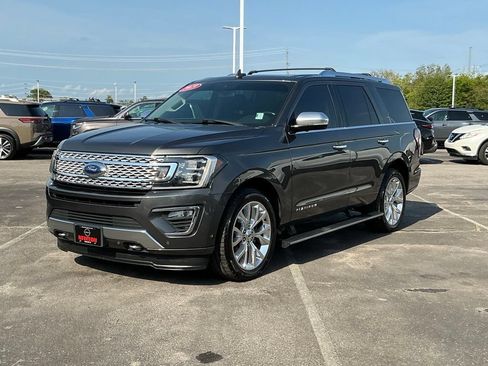 Used 2019 Ford Expedition Platinum AWD/4WD image 2