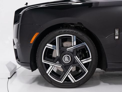 Certified 2026 Rolls-Royce Cullinan Black Badge AWD/4WD image 48
