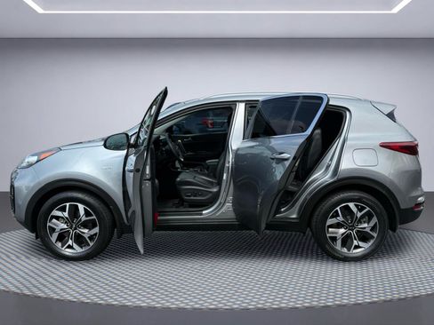 Used 2020 Kia Sportage EX AWD/4WD image 11