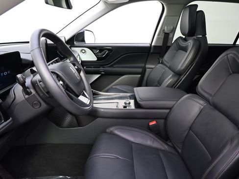 New 2026 Lincoln Aviator Reserve AWD/4WD image 13