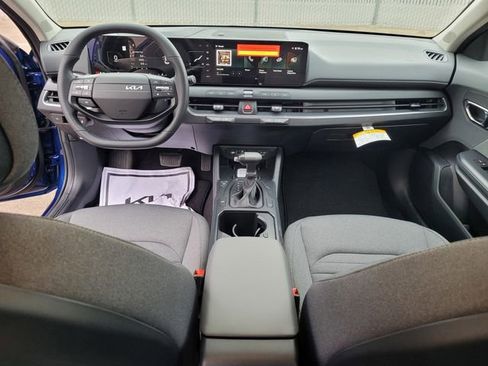 New 2025 Kia K4 EX image 8
