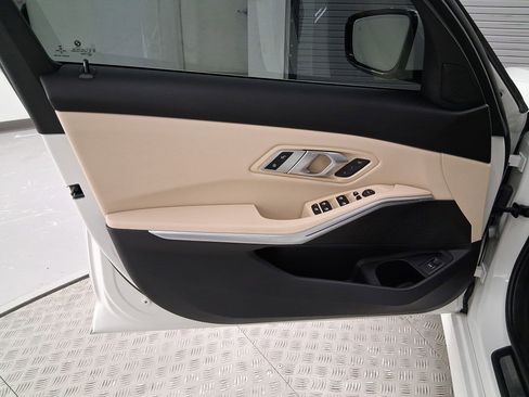 Used 2021 BMW 330i Sedan w/ Convenience Package image 12