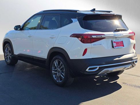 Used 2023 Kia Seltos S w/ Navigation Package image 5