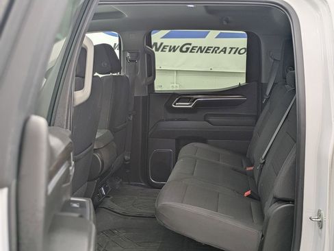Used 2024 Chevrolet Silverado 1500 LT AWD/4WD image 14