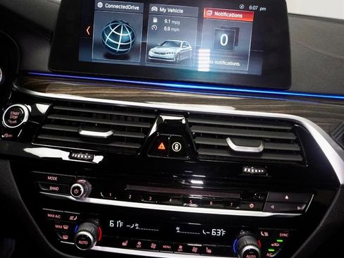 Used 2018 BMW 540i xDrive image 15