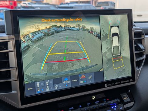 Used 2023 Toyota Tundra Limited image 20