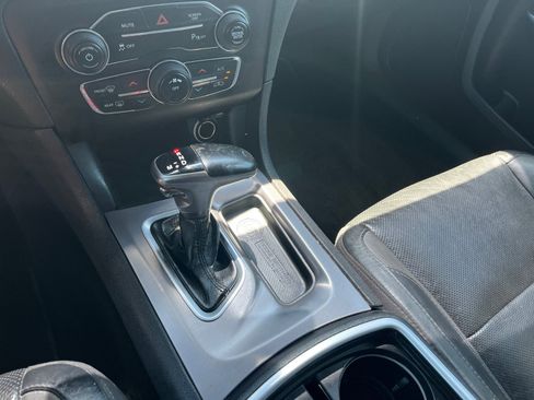 Used 2020 Dodge Charger SXT w/ Leather Interior Group RWD image 26